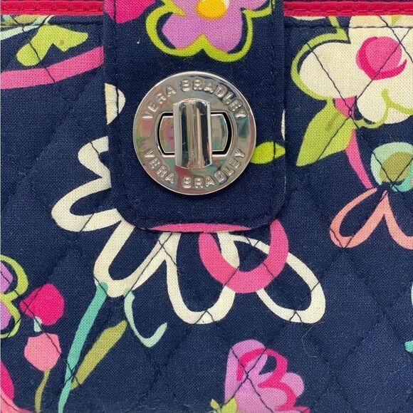 Vera Bradley 7.5” Blue Floral Garden Soft Silver Clasp Zipper Médium Wallet - Picture 5 of 9